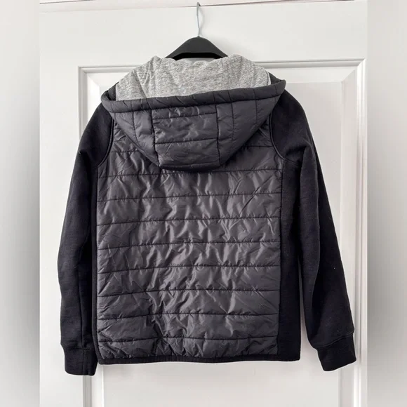 Roots Jacket - Picture 2 of 3